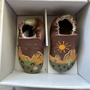 Robeez Brown Baby Shoes with Sun and Mountain Design